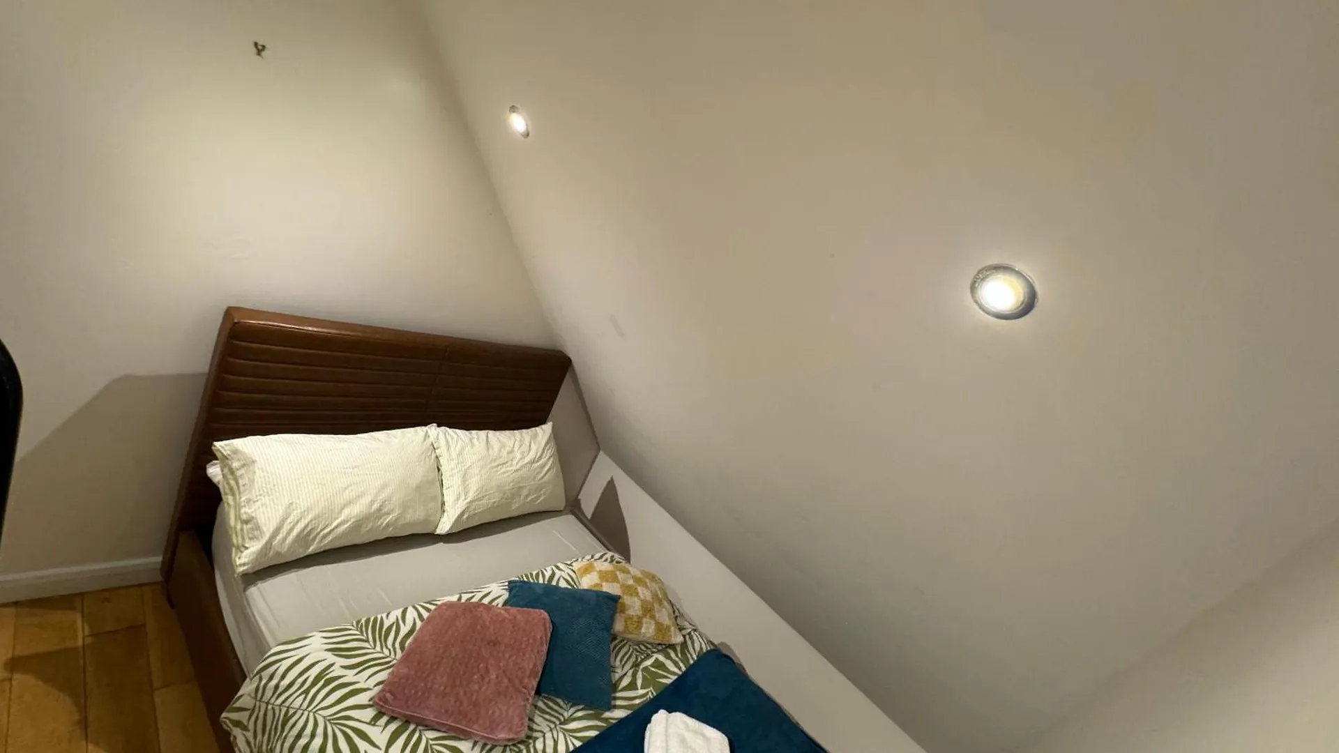 ゲストハウス Cozy Rooms Near Central ロンドン