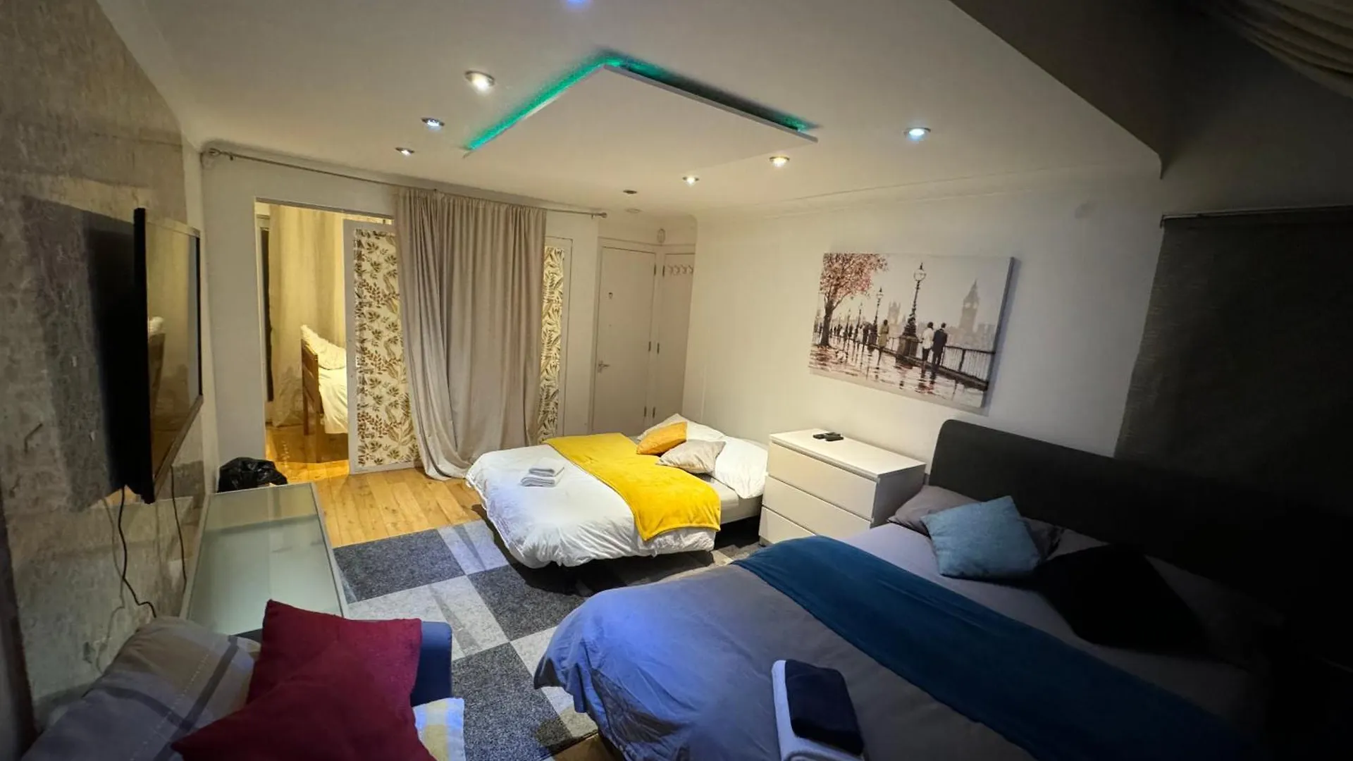 Cozy Rooms Near Central ロンドン ゲストハウス